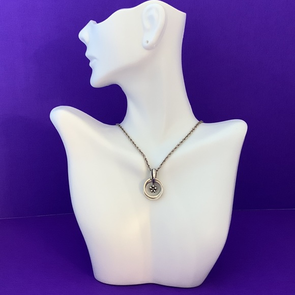 Sterling Silver Flower Pendant on 16” 925 Rope Chain - Picture 3 of 15